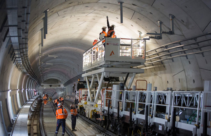 la ligne 15 Sud accueille les premiers caténaires